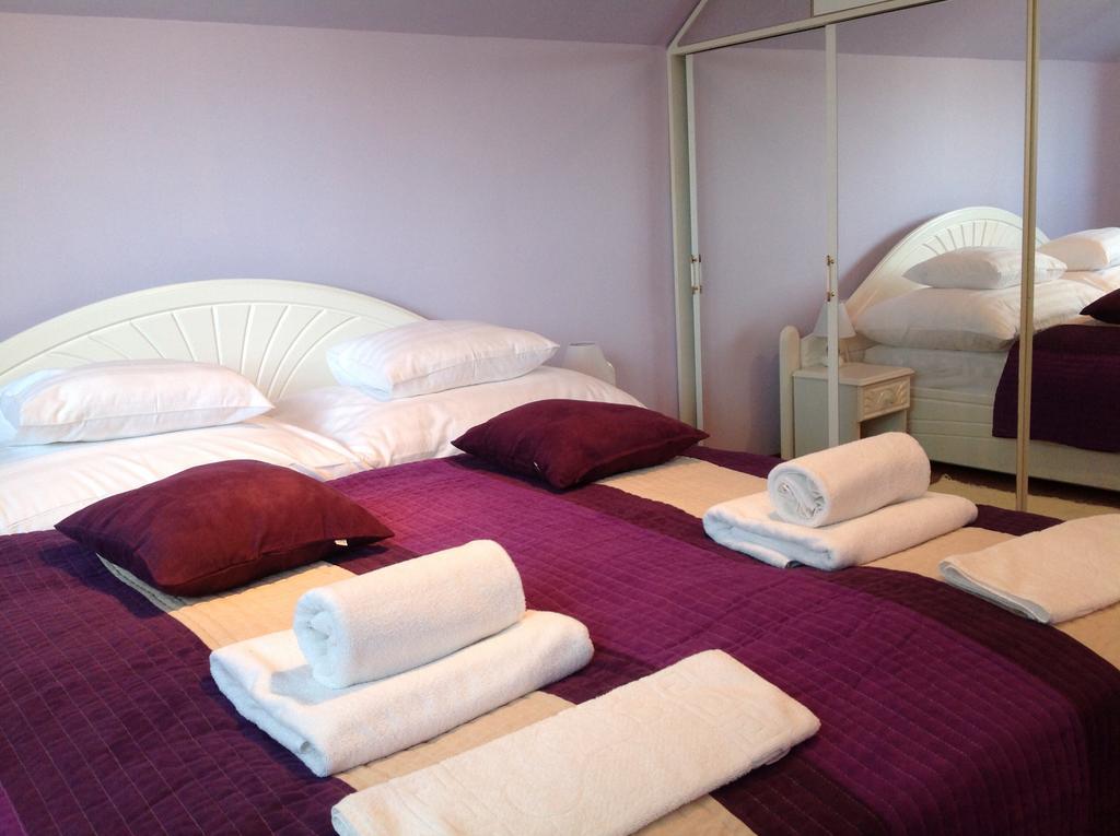 Attila Apartmanhaz Hotel Heviz Room photo