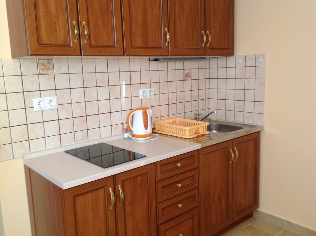 Attila Apartmanhaz Hotel Heviz Room photo