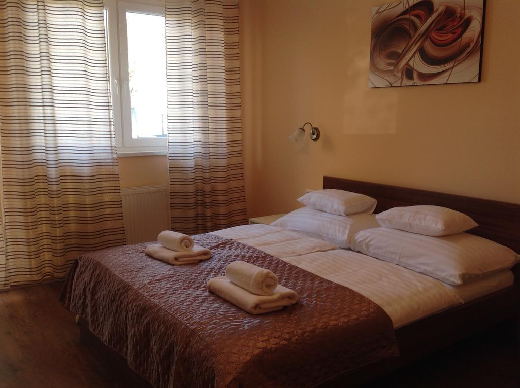Attila Apartmanhaz Hotel Heviz Room photo
